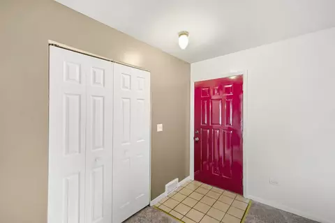 Entry Way - 98 Brookside Dr, Elgin, IL 60123 photo 1 of 1