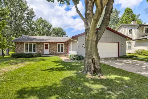 Exterior - 98 Brookside Dr, Elgin, IL 60123 photo 2 of 6