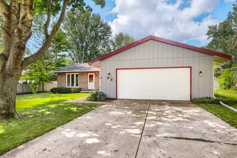 Exterior - 98 Brookside Dr, Elgin, IL 60123 photo 3 of 6
