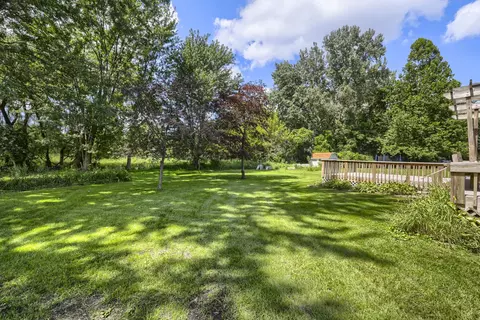 Exterior - 98 Brookside Dr, Elgin, IL 60123 photo 6 of 6