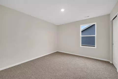 Bedroom - 6720 Applegate Dr, Plainfield, IL 60586 photo 3 of 3