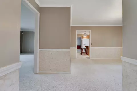 Entry Way - 1420 Westview Dr, Normal, IL 61761 photo 1 of 4