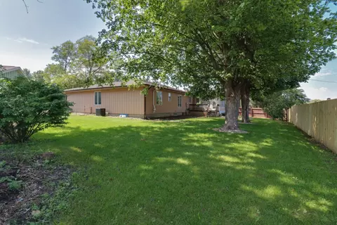 Exterior - 1420 Westview Dr, Normal, IL 61761 photo 6 of 6