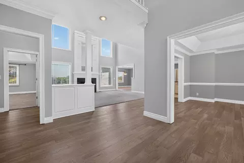 Entry Way - 41 Pebblebrook Ct, Bloomington, IL 61705 photo 1 of 5