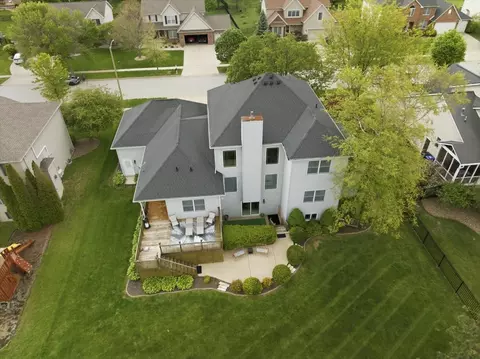 View/Area - 41 Pebblebrook Ct, Bloomington, IL 61705 photo 5 of 6