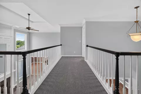 Entry Way - 41 Pebblebrook Ct, Bloomington, IL 61705 photo 4 of 5