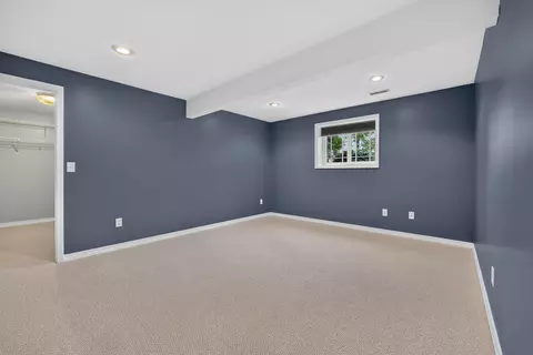 Bedroom - 41 Pebblebrook Ct, Bloomington, IL 61705 photo 10 of 11