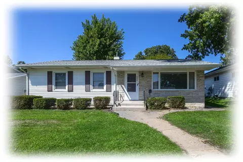 2420 N Sturdevant St, Davenport, IA 52804