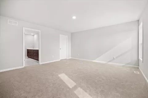 Bedroom - 828 Blackhawk Dr, Braidwood, IL 60408 photo 1 of 6