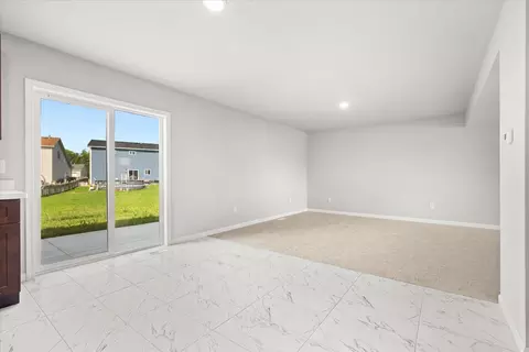 Living - 828 Blackhawk Dr, Braidwood, IL 60408 photo 5 of 6
