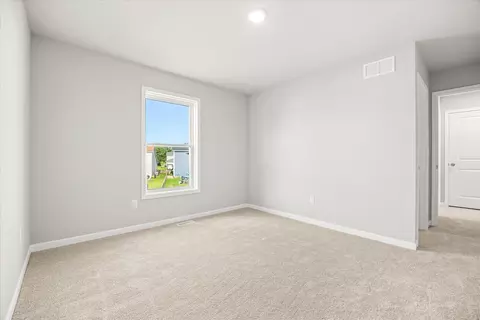 Bedroom - 828 Blackhawk Dr, Braidwood, IL 60408 photo 3 of 6
