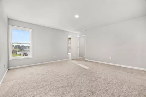 Bedroom - 828 Blackhawk Dr, Braidwood, IL 60408 photo 2 of 6
