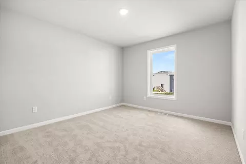Bedroom - 828 Blackhawk Dr, Braidwood, IL 60408 photo 4 of 6