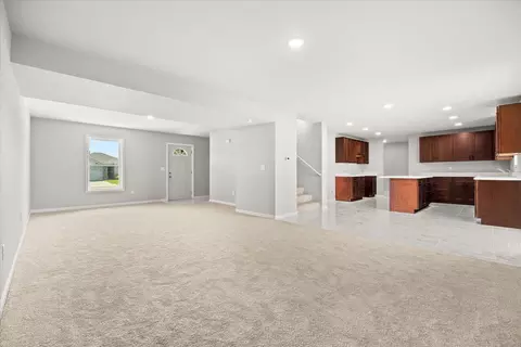 Living - 828 Blackhawk Dr, Braidwood, IL 60408 photo 1 of 6