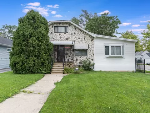 519 S 7th Ave, Maywood, IL 60153