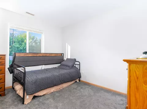 Bedroom - 3217 Hoffman St, Plano, IL 60545 photo 4 of 4