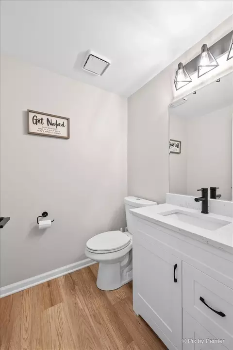 Bath - 2297 Twilight Dr, Aurora, IL 60503 photo 1 of 4