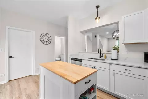 Kitchen - 2297 Twilight Dr, Aurora, IL 60503 photo 3 of 3
