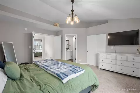 Bedroom - 2297 Twilight Dr, Aurora, IL 60503 photo 2 of 4