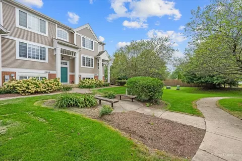 Exterior - 2297 Twilight Dr, Aurora, IL 60503 photo 5 of 5