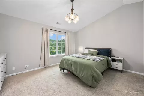 Bedroom - 2297 Twilight Dr, Aurora, IL 60503 photo 1 of 4