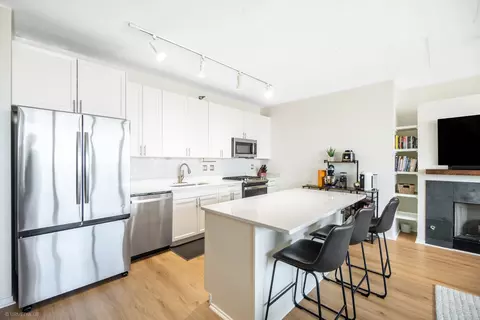 Kitchen - 701 S Wells St #2605, Chicago, IL 60607 photo 2 of 4