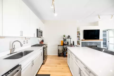 Kitchen - 701 S Wells St #2605, Chicago, IL 60607 photo 3 of 4