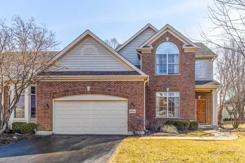 3952 Honeymoon Rdg, Lake In The Hills, IL 60156