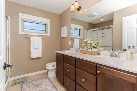 Bath - 1506 Kell Ave, Bloomington, IL 61705 photo 1 of 4