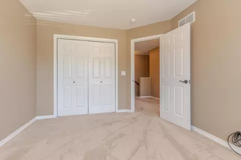 Bedroom - 1506 Kell Ave, Bloomington, IL 61705 photo 6 of 8