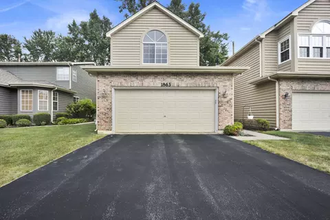 1863 Tamahawk Ln, Naperville, IL 60564