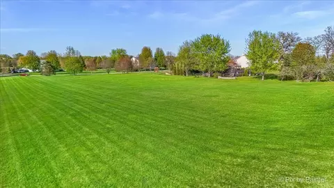 8219 Squirrel Dr, Spring Grove, IL 60081 photo 12