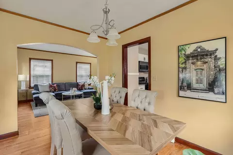 Dining - 938 53rd St, Moline, IL 61265 photo 2 of 2