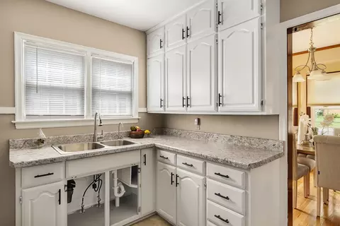 Kitchen - 938 53rd St, Moline, IL 61265 photo 3 of 3