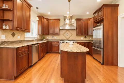 Kitchen - 15004 S Bartlett Ave, Plainfield, IL 60544 photo 5 of 5