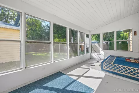 Exterior - 846 Fifth Ave, Geneva, IL 60134 photo 3 of 7
