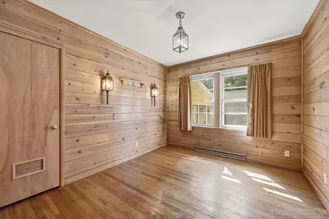 Bedroom - 846 Fifth Ave, Geneva, IL 60134 photo 1 of 5