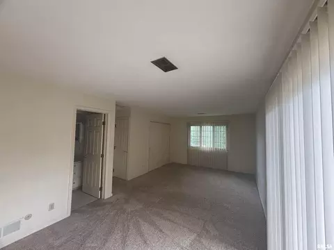 Bedroom - 920 17th St #28, Moline, IL 61265 photo 2 of 8