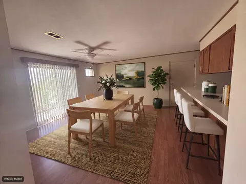 Dining - 920 17th St #28, Moline, IL 61265 photo 1 of 1