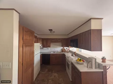 Kitchen - 920 17th St #28, Moline, IL 61265 photo 1 of 2