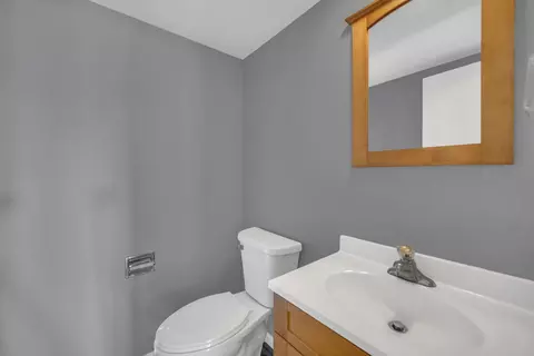 Bath - 138 E Bailey Rd #M, Naperville, IL 60565 photo 3 of 3