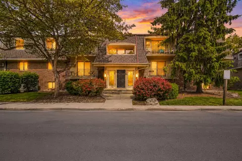 138 E Bailey Rd #M, Naperville, IL 60565 photo 1