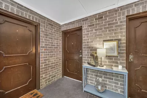 Entry Way - 138 E Bailey Rd #M, Naperville, IL 60565 photo 1 of 1