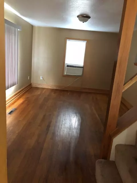 Living - 219 W 4th St, Pecatonica, IL 61063 photo 1 of 3