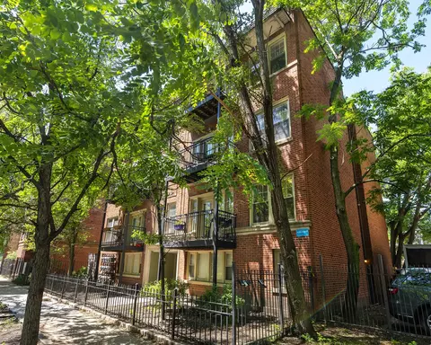 4422 N Ashland Ave #1E, Chicago, IL 60640