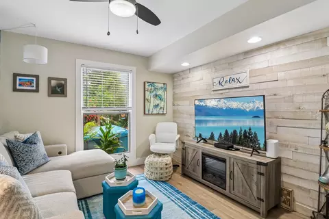 Living - 74 Silver Tree Cir, Cary, IL 60013 photo 5 of 5