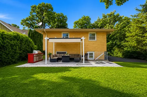 Exterior - 849 E Red Oak St, Addison, IL 60101 photo 2 of 3