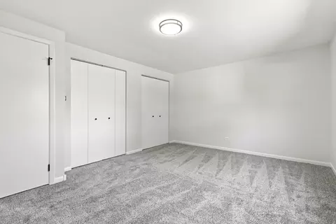 Bedroom - 5184 Deerpath Rd, Oak Forest, IL 60452 photo 2 of 5