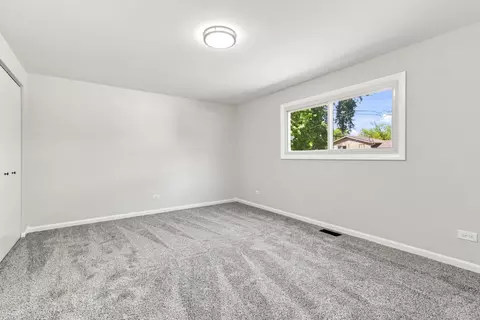 Bedroom - 5184 Deerpath Rd, Oak Forest, IL 60452 photo 1 of 5