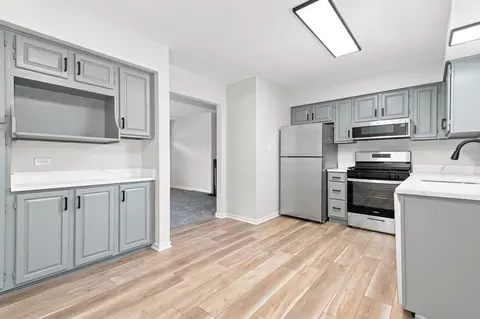 Kitchen - 5184 Deerpath Rd, Oak Forest, IL 60452 photo 2 of 3